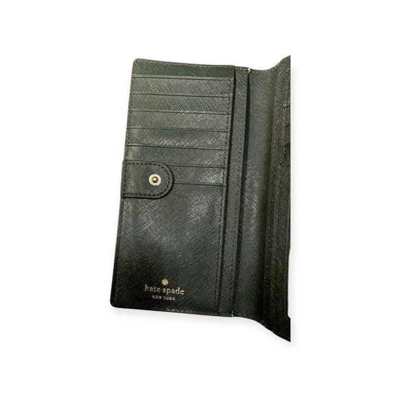 Kate Spade Olive Green Leather Wallet (item#20006) - Picture 4 of 10